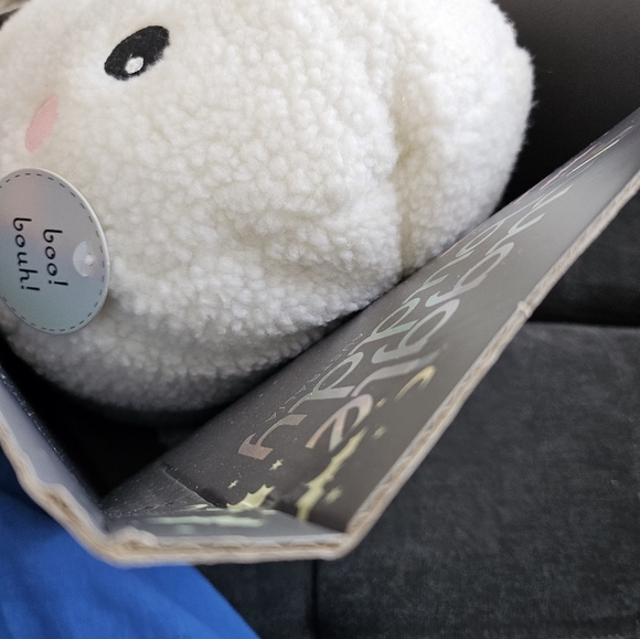 Snuggle Buddy Ghost - Picture 3 of 6